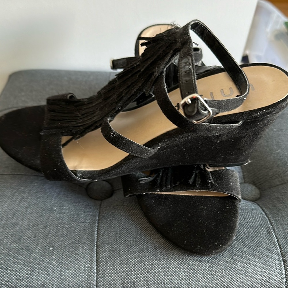 NEW BLACK UNISA SIZE 9 SHOES
